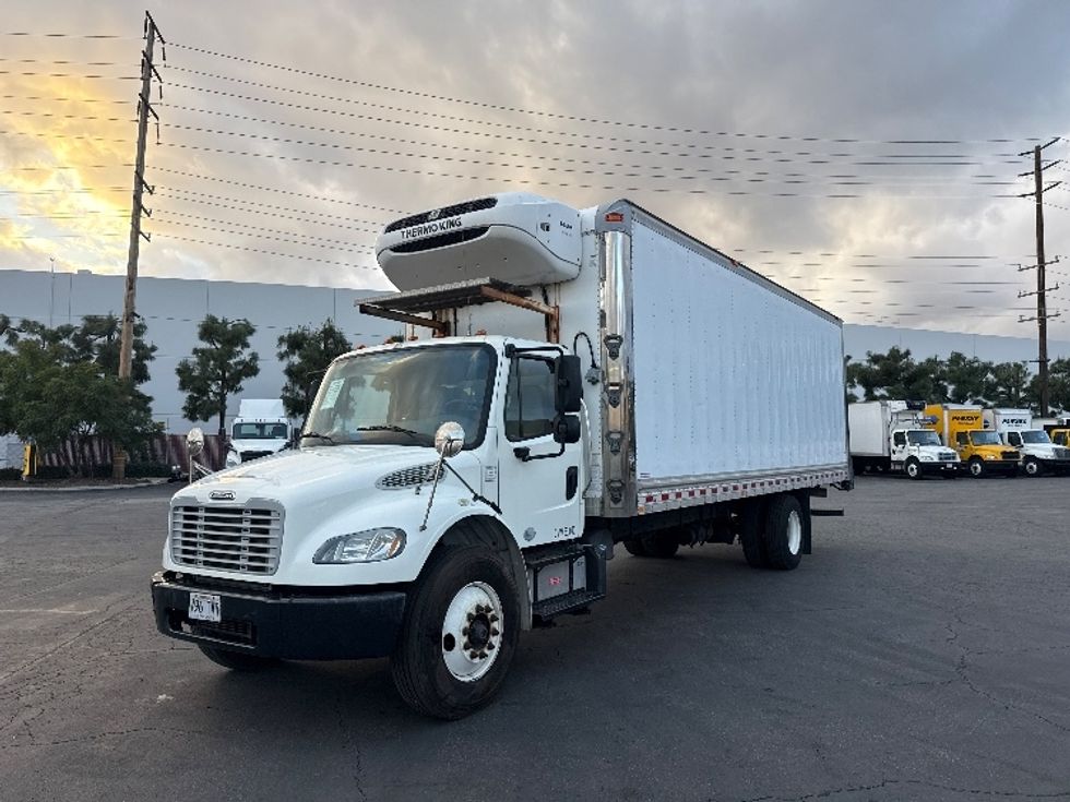 Refrigerated Truck-Light and Medium Duty Trucks-Freightliner-2016-M2-La Mirada-CA-132,636\n\t\tmiles-$ 47,250 - Image 3