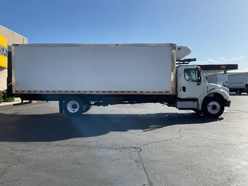 Refrigerated Truck-Light and Medium Duty Trucks-Freightliner-2016-M2-La Mirada-CA-32,749\n\t\tmiles-$ 53,000 - Image 15