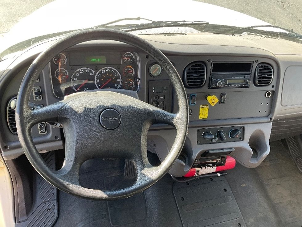 Refrigerated Truck-Light and Medium Duty Trucks-Freightliner-2016-M2-La Mirada-CA-32,749\n\t\tmiles-$ 53,000 - Image 18