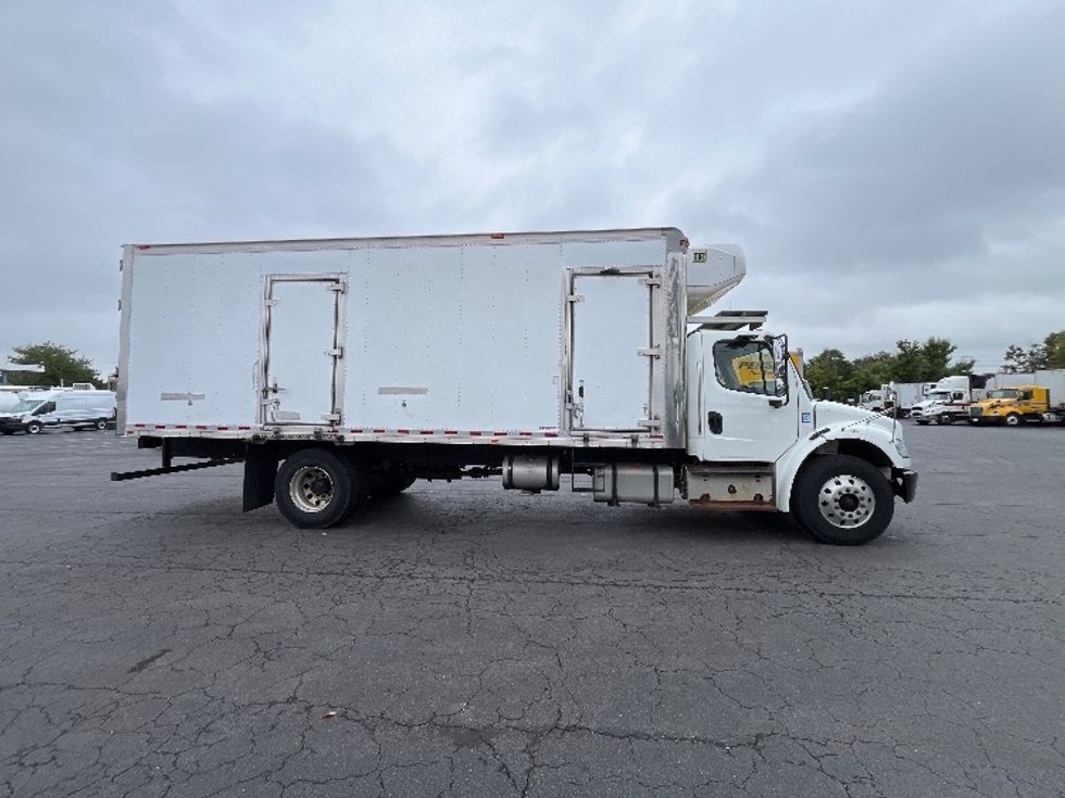 Refrigerated Truck-Light and Medium Duty Trucks-Freightliner-2016-M2-Manassas-VA-126,898\n\t\tmiles-$ 48,000 - Image 4