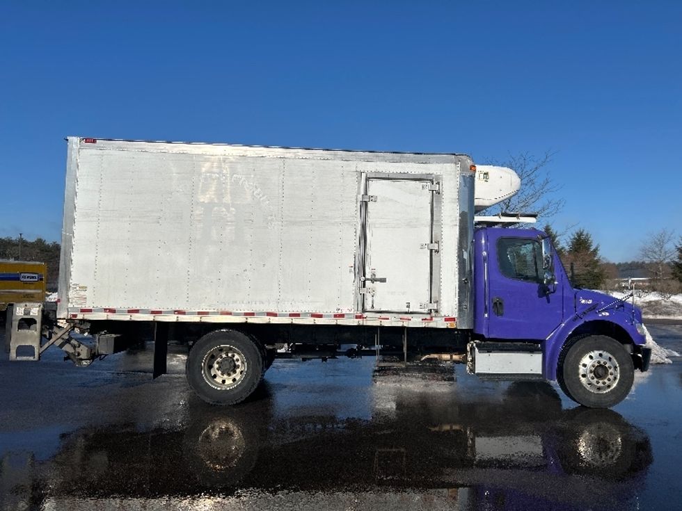 Refrigerated Truck-Light and Medium Duty Trucks-Freightliner-2016-M2-Norton-MA-64,263\n\t\tmiles-$ 49,750 - Image 14