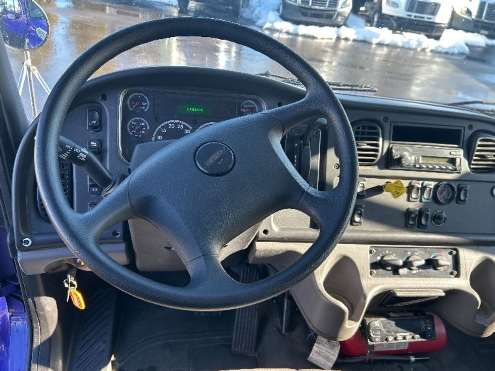 Refrigerated Truck-Light and Medium Duty Trucks-Freightliner-2016-M2-Norton-MA-64,263\n\t\tmiles-$ 49,750 - Image 17