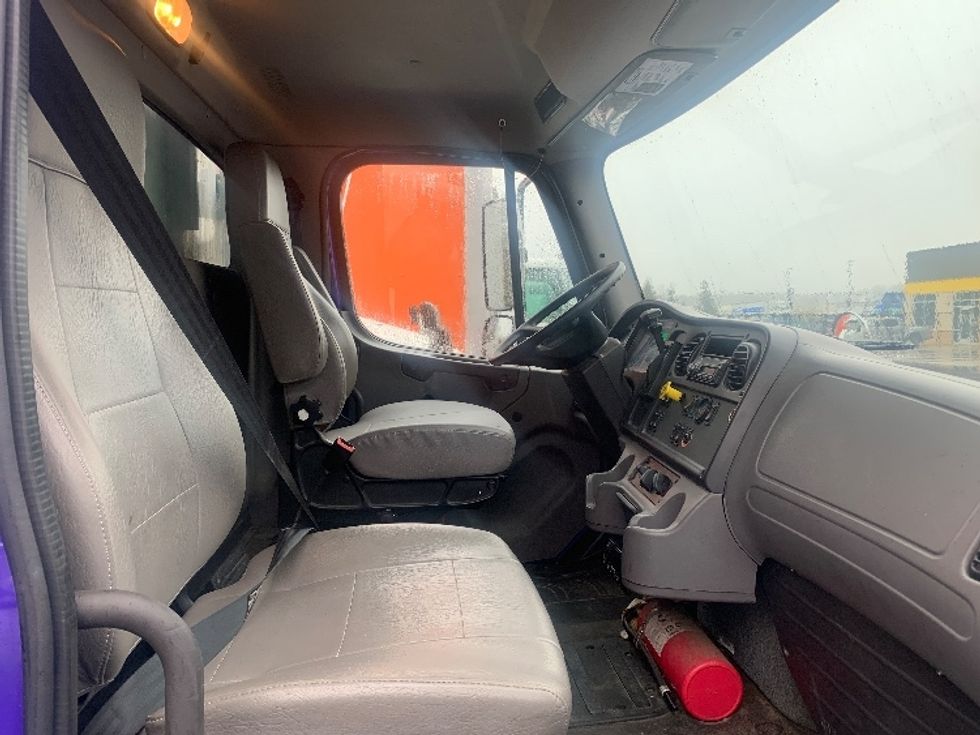 Refrigerated Truck-Light and Medium Duty Trucks-Freightliner-2016-M2-Norton-MA-64,263\n\t\tmiles-$ 49,750 - Image 21