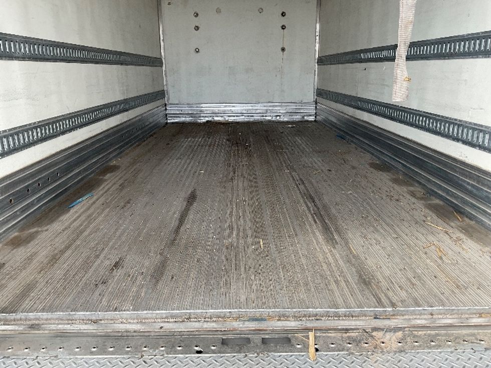 Refrigerated Truck-Light and Medium Duty Trucks-Freightliner-2016-M2-Phoenix-AZ-82,674\n\t\tmiles-$ 46,500 - Image 10