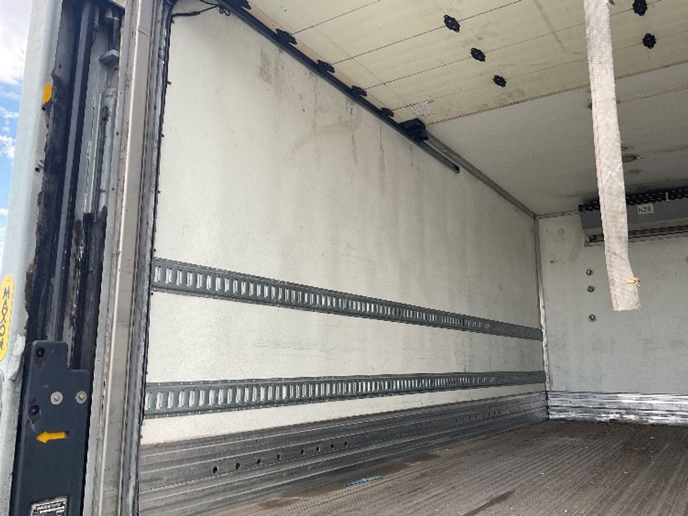 Refrigerated Truck-Light and Medium Duty Trucks-Freightliner-2016-M2-Phoenix-AZ-82,674\n\t\tmiles-$ 46,500 - Image 11