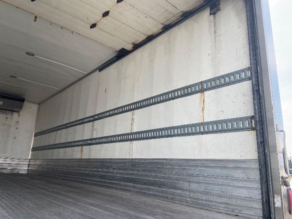 Refrigerated Truck-Light and Medium Duty Trucks-Freightliner-2016-M2-San Antonio-TX-339,395\n\t\tmiles-$ 19,000 - Image 11