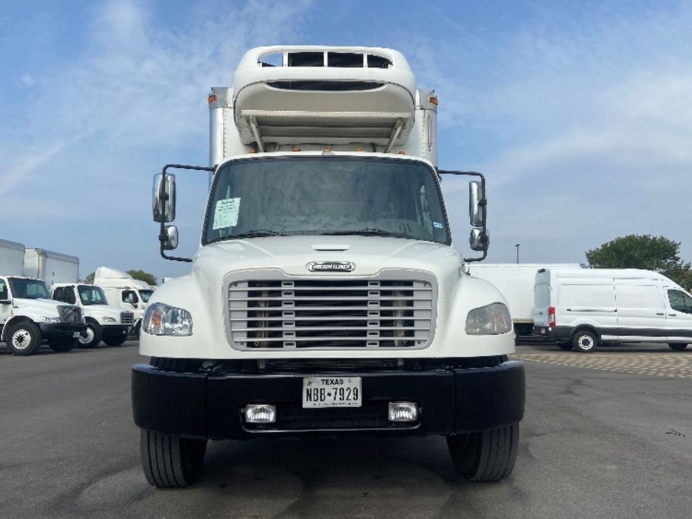Refrigerated Truck-Light and Medium Duty Trucks-Freightliner-2016-M2-San Antonio-TX-339,395\n\t\tmiles-$ 19,000 - Image 2