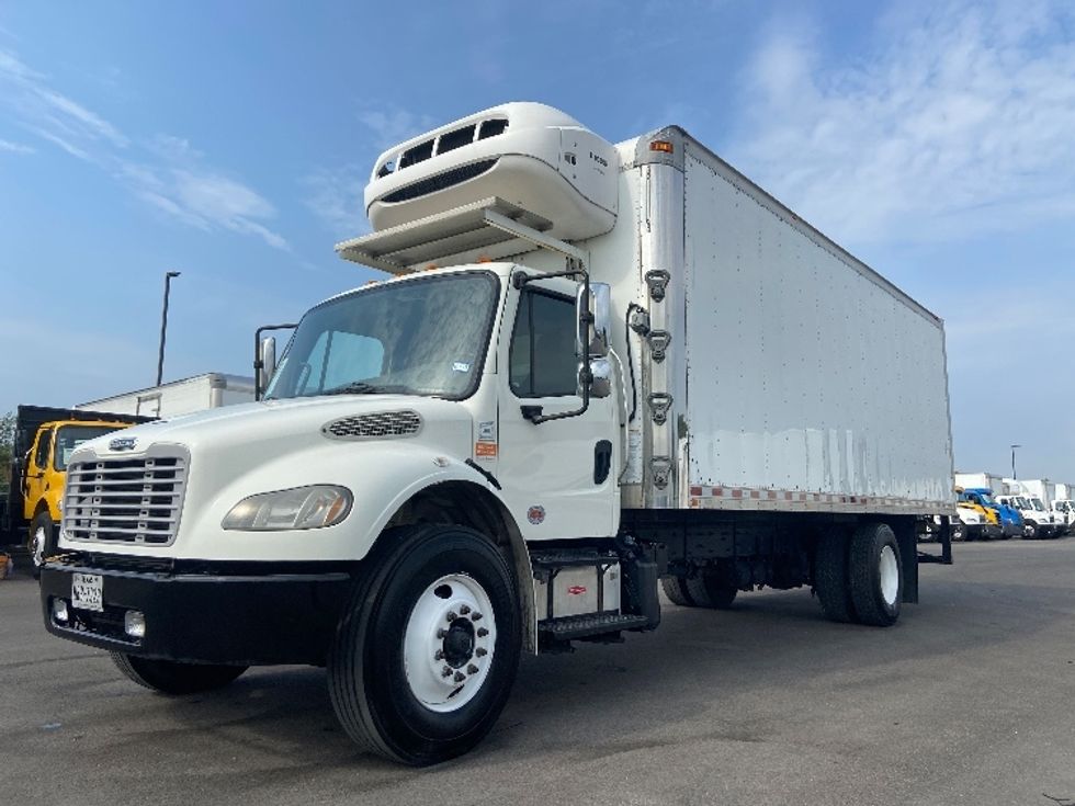 Refrigerated Truck-Light and Medium Duty Trucks-Freightliner-2016-M2-San Antonio-TX-339,395\n\t\tmiles-$ 19,000 - Image 3