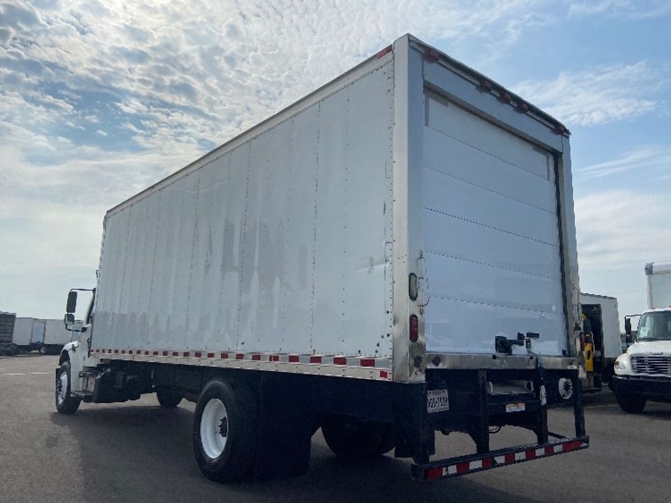Refrigerated Truck-Light and Medium Duty Trucks-Freightliner-2016-M2-San Antonio-TX-339,395\n\t\tmiles-$ 19,000 - Image 6