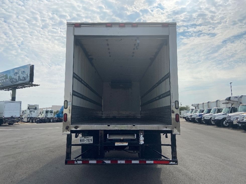 Refrigerated Truck-Light and Medium Duty Trucks-Freightliner-2016-M2-San Antonio-TX-339,395\n\t\tmiles-$ 19,000 - Image 8