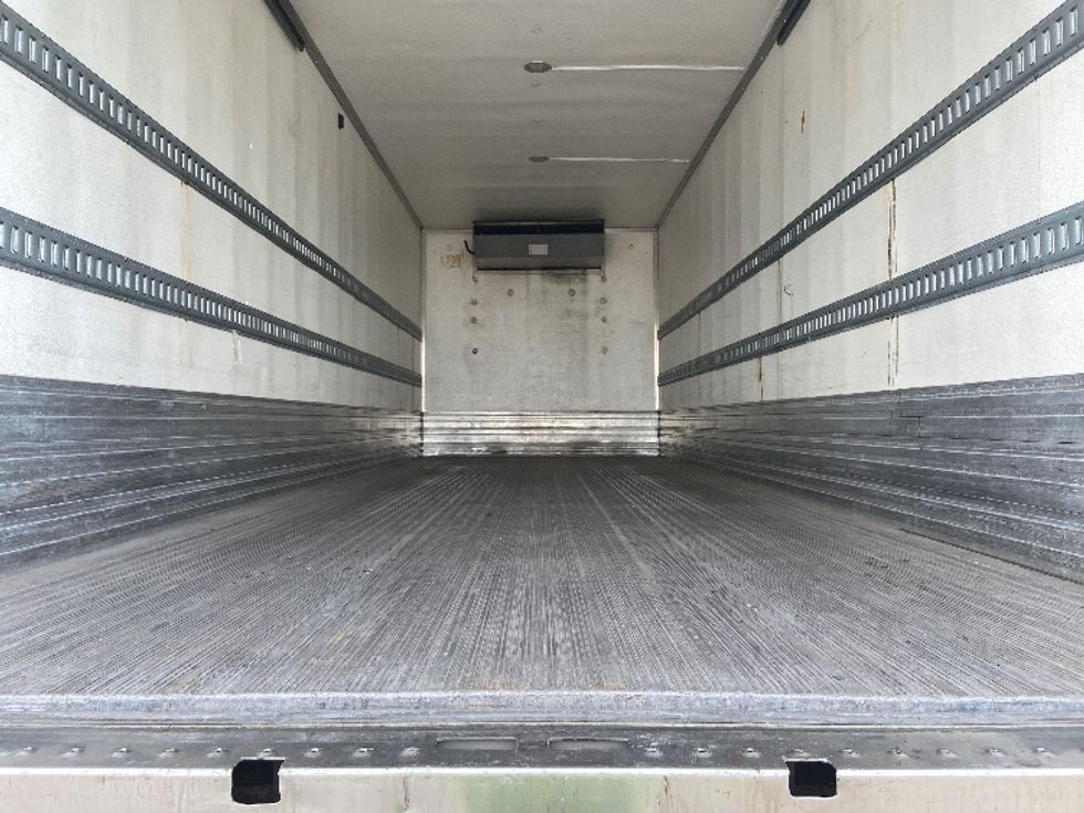 Refrigerated Truck-Light and Medium Duty Trucks-Freightliner-2016-M2-San Antonio-TX-339,395\n\t\tmiles-$ 19,000 - Image 9