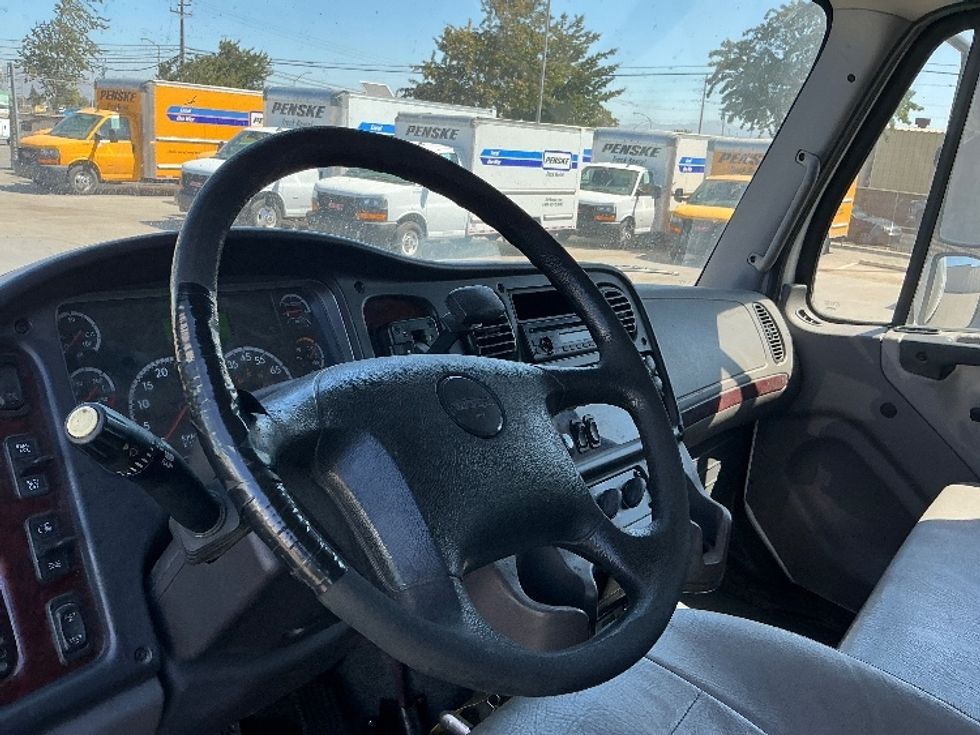 Refrigerated Truck-Light and Medium Duty Trucks-Freightliner-2016-M2-Santa Maria-CA-246,368\n\t\tmiles-$ 29,000 - Image 17