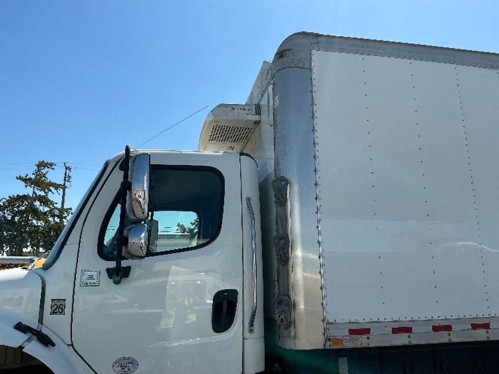Refrigerated Truck-Light and Medium Duty Trucks-Freightliner-2016-M2-Santa Maria-CA-246,368\n\t\tmiles-$ 29,000 - Image 26