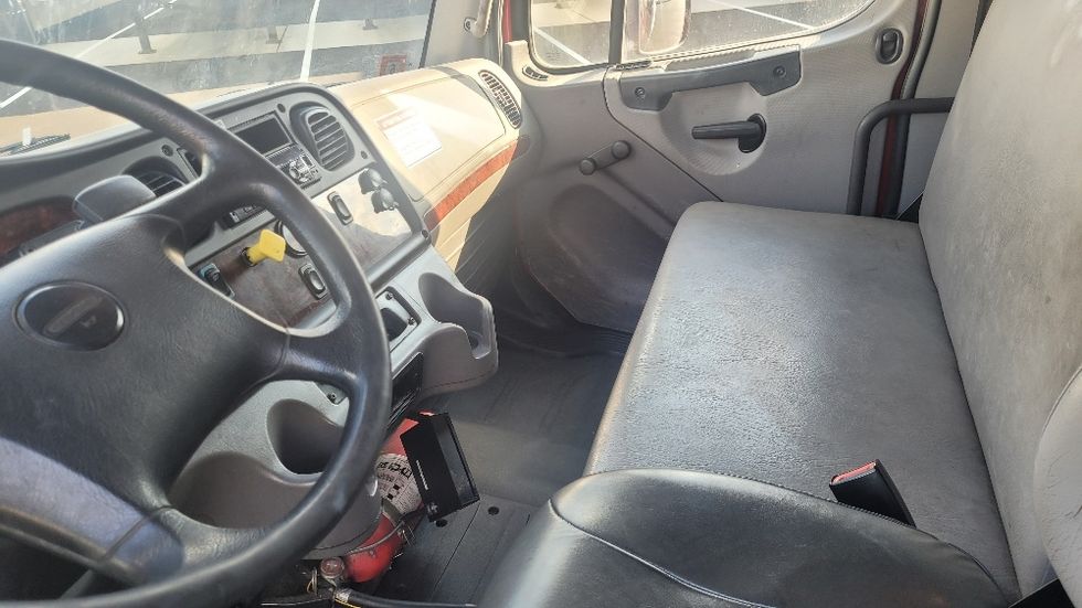 Refrigerated Truck-Light and Medium Duty Trucks-Freightliner-2016-M2-South Plainfield-NJ-218,629\n\t\tmiles-$ 38,250 - Image 19