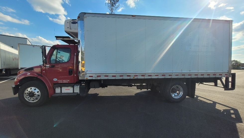 Refrigerated Truck-Light and Medium Duty Trucks-Freightliner-2016-M2-South Plainfield-NJ-218,629\n\t\tmiles-$ 38,250 - Image 4