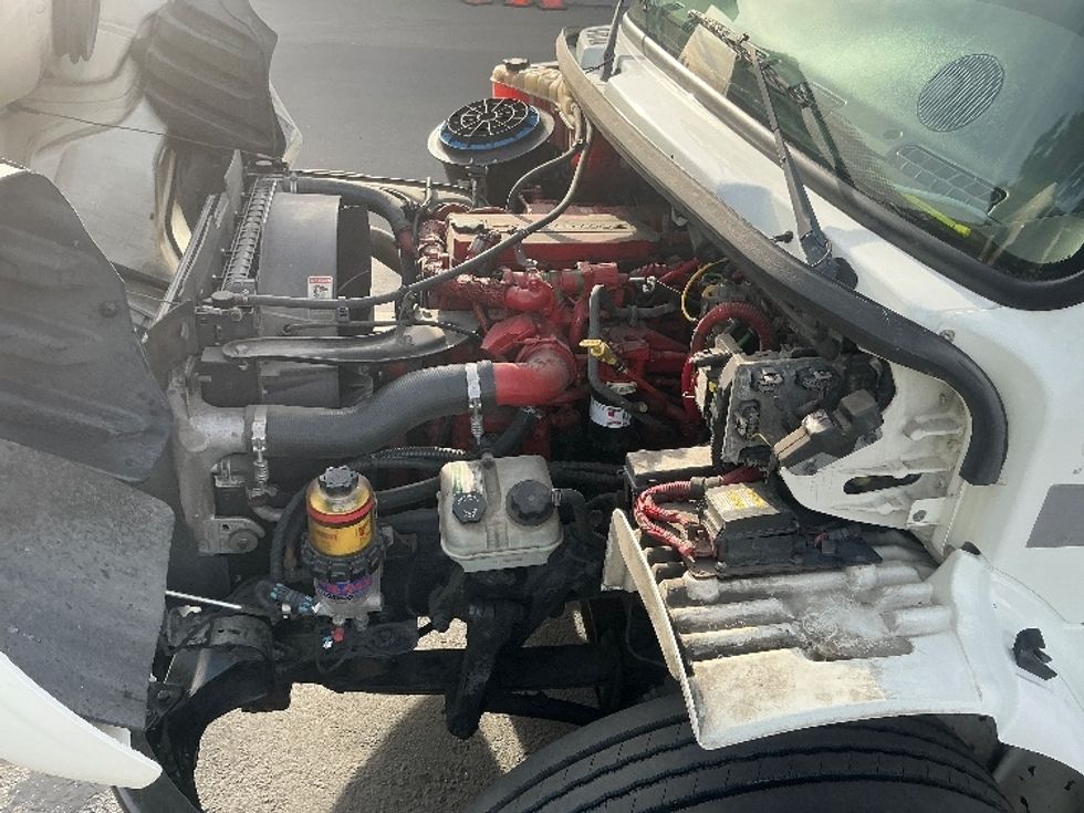 Refrigerated Truck-Light and Medium Duty Trucks-Freightliner-2016-M2-West Sacramento-CA-111,288\n\t\tmiles-$ 46,500 - Image 23