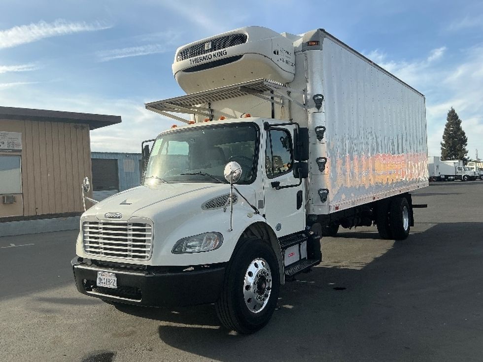 Refrigerated Truck-Light and Medium Duty Trucks-Freightliner-2016-M2-West Sacramento-CA-111,288\n\t\tmiles-$ 46,500 - Image 3