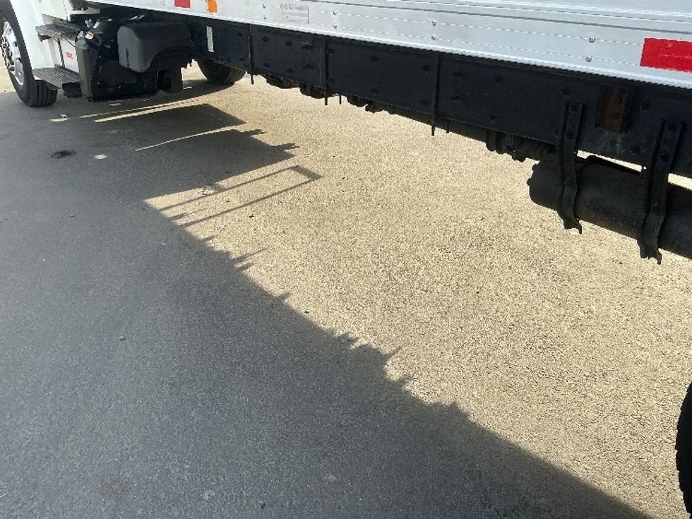 Refrigerated Truck-Light and Medium Duty Trucks-Freightliner-2016-M2-West Sacramento-CA-111,288\n\t\tmiles-$ 46,500 - Image 5
