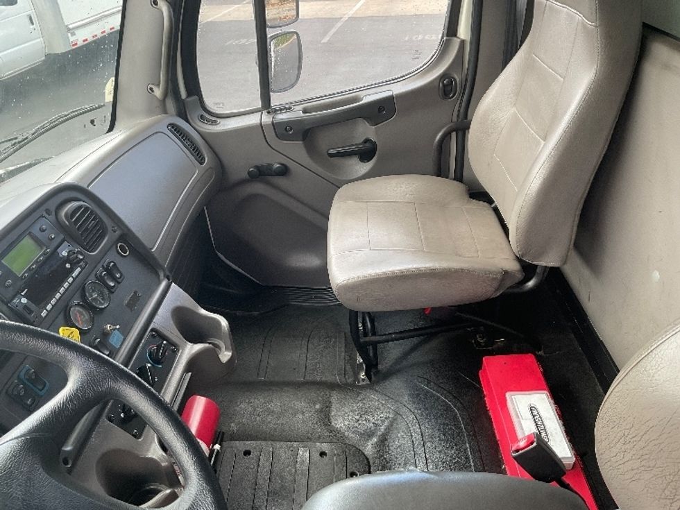Refrigerated Truck-Light and Medium Duty Trucks-Freightliner-2016-M2-West Sacramento-CA-224,729\n\t\tmiles-$ 38,250 - Image 20