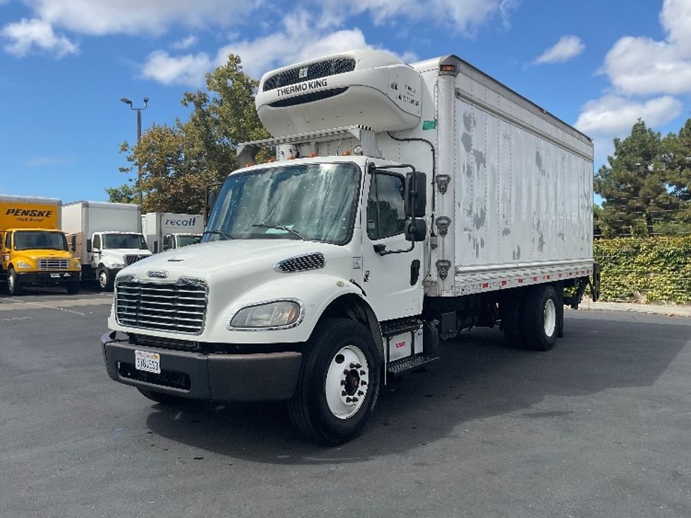 Refrigerated Truck-Light and Medium Duty Trucks-Freightliner-2016-M2-West Sacramento-CA-224,729\n\t\tmiles-$ 38,250 - Image 3