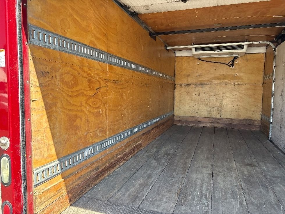 Refrigerated Truck-Light and Medium Duty Trucks-Freightliner-2016-M2-West Sacramento-CA-329,135\n\t\tmiles-$ 27,000 - Image 11