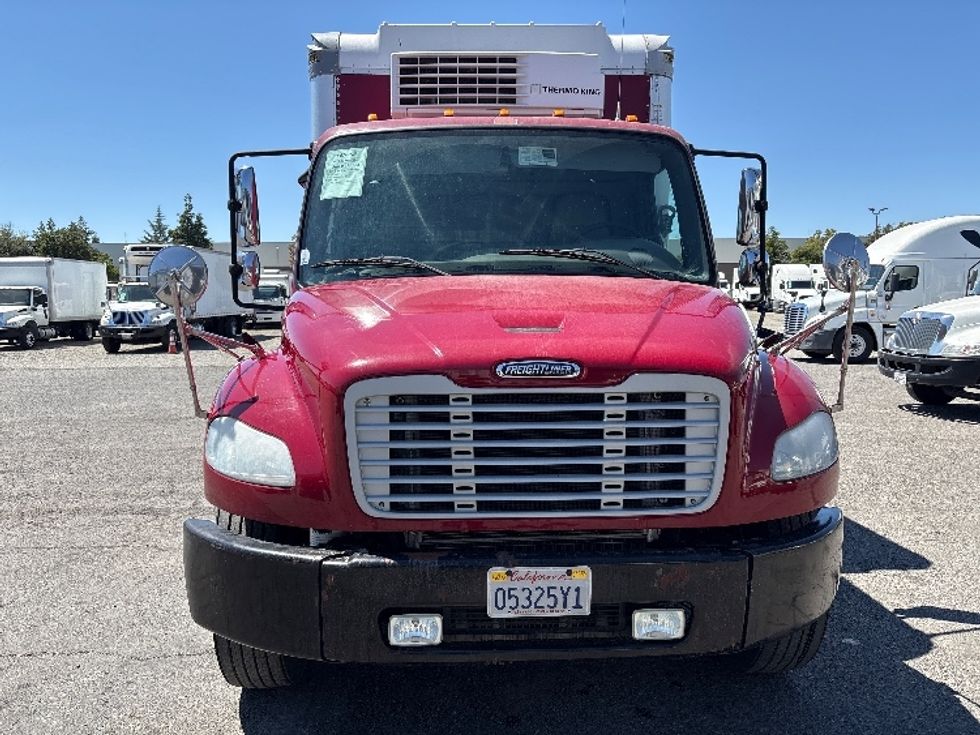 Refrigerated Truck-Light and Medium Duty Trucks-Freightliner-2016-M2-West Sacramento-CA-329,135\n\t\tmiles-$ 27,000 - Image 2