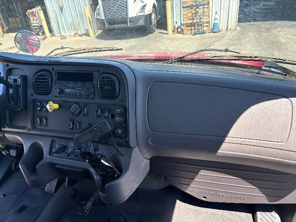 Refrigerated Truck-Light and Medium Duty Trucks-Freightliner-2016-M2-West Sacramento-CA-329,135\n\t\tmiles-$ 27,000 - Image 21