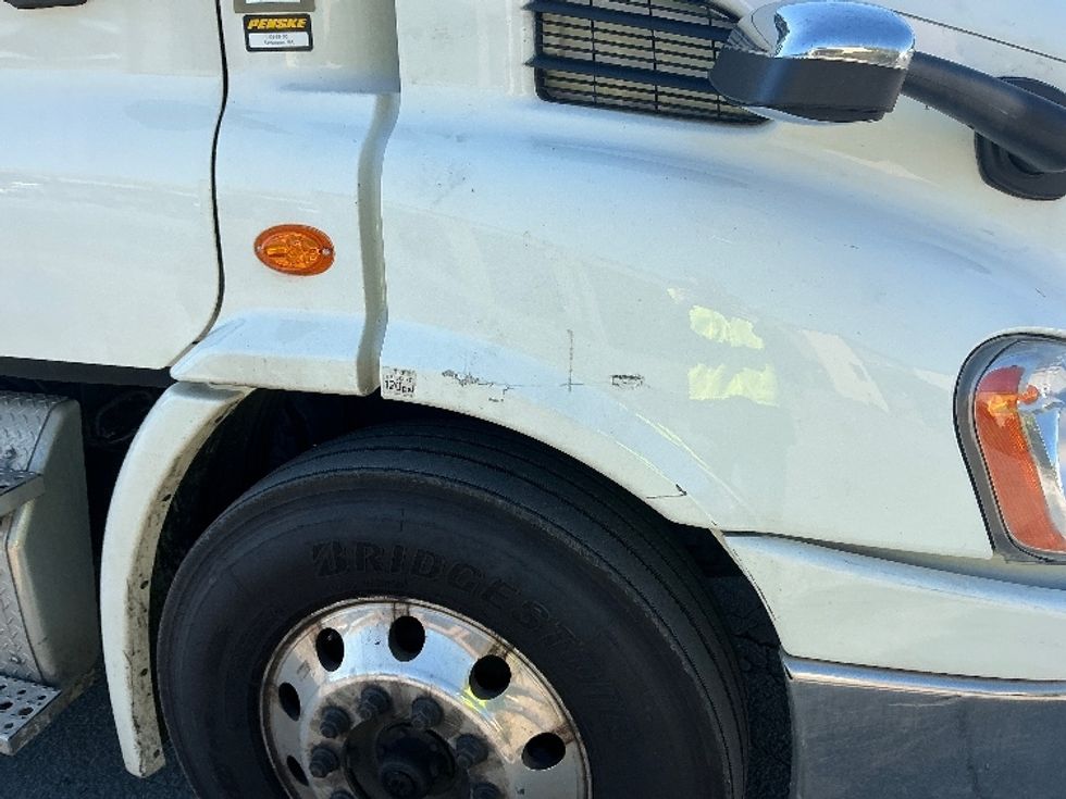 Refrigerated Truck-Light and Medium Duty Trucks-Freightliner-2017-Cascadia X11364S-Wilkes Barre-PA-364,301\n\t\tmiles-$ 81,000 - Image 27