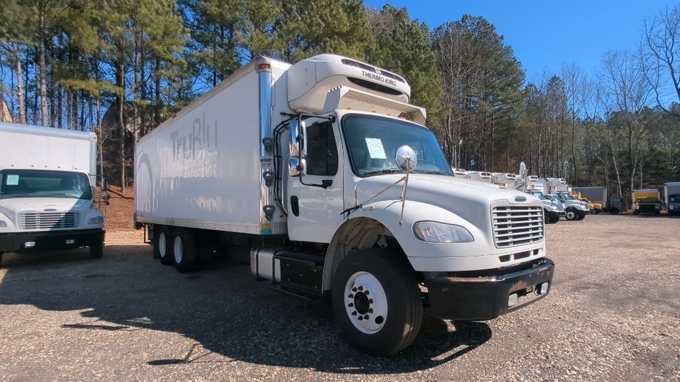Refrigerated Truck-Light and Medium Duty Trucks-Freightliner-2017-M2-Atlanta-GA-326,433\n\t\tmiles-$ 39,250 - Image 1