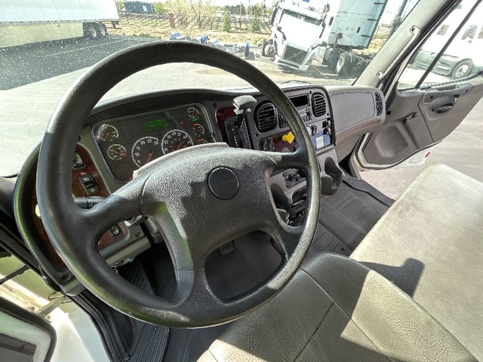 Refrigerated Truck-Light and Medium Duty Trucks-Freightliner-2017-M2-Aurora-CO-128,826\n\t\tmiles-$ 51,750 - Image 18