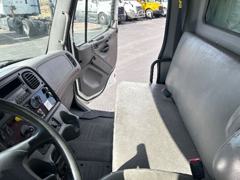 Refrigerated Truck-Light and Medium Duty Trucks-Freightliner-2017-M2-Aurora-CO-128,826\n\t\tmiles-$ 51,750 - Image 19