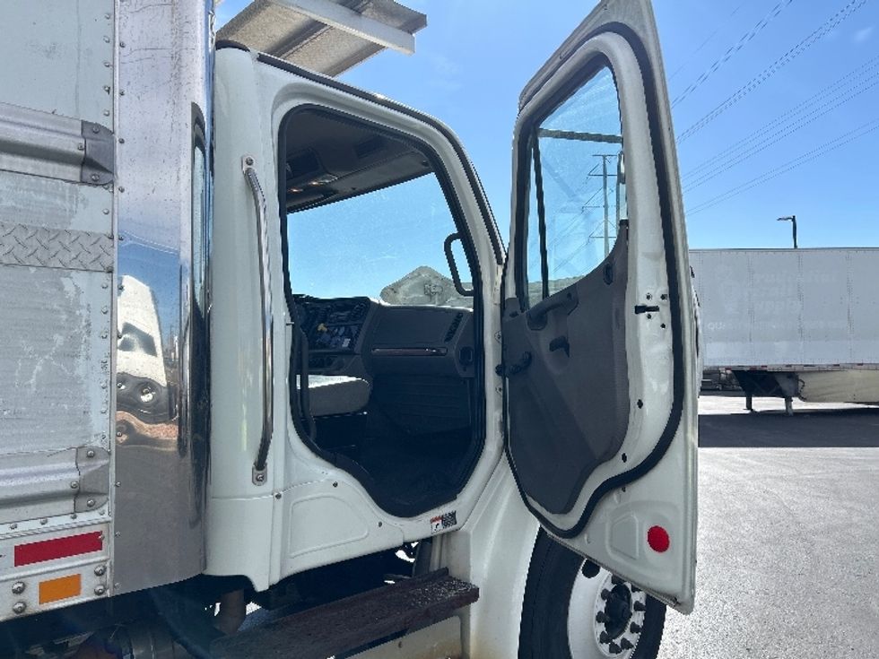 Refrigerated Truck-Light and Medium Duty Trucks-Freightliner-2017-M2-Aurora-CO-128,826\n\t\tmiles-$ 51,750 - Image 20