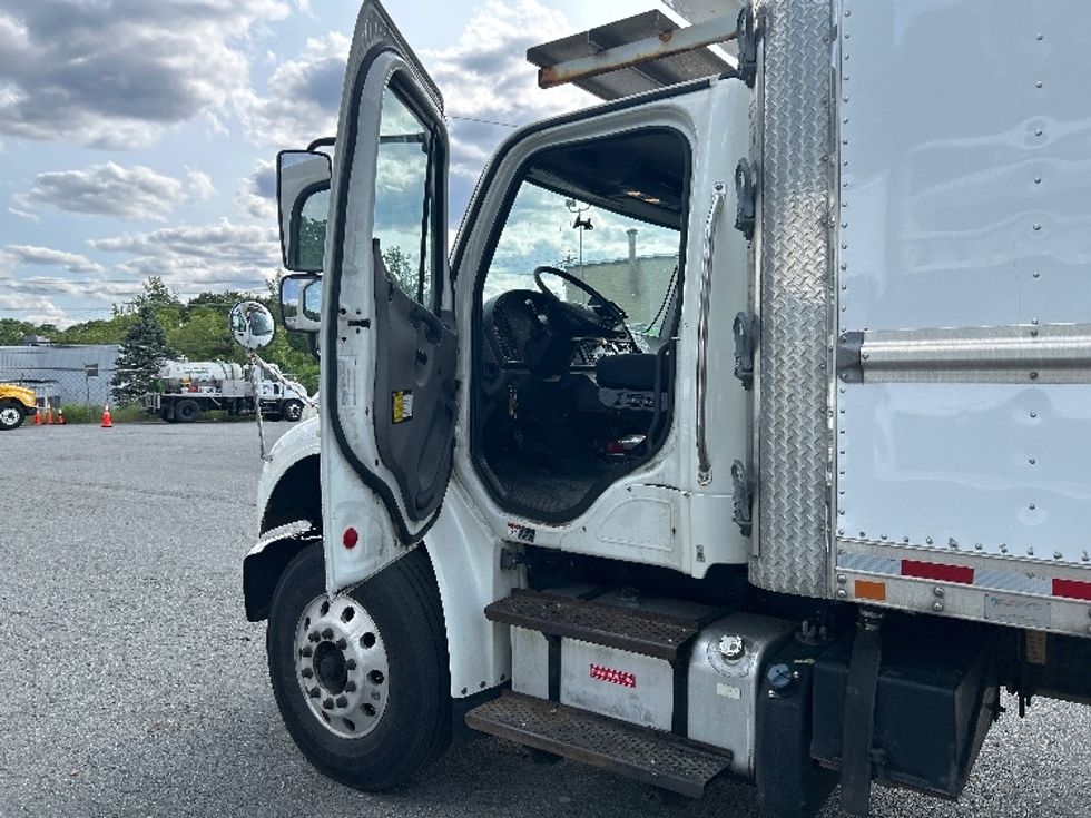 Refrigerated Truck-Light and Medium Duty Trucks-Freightliner-2017-M2-Braintree-MA-248,031\n\t\tmiles-$ 56,750 - Image 16