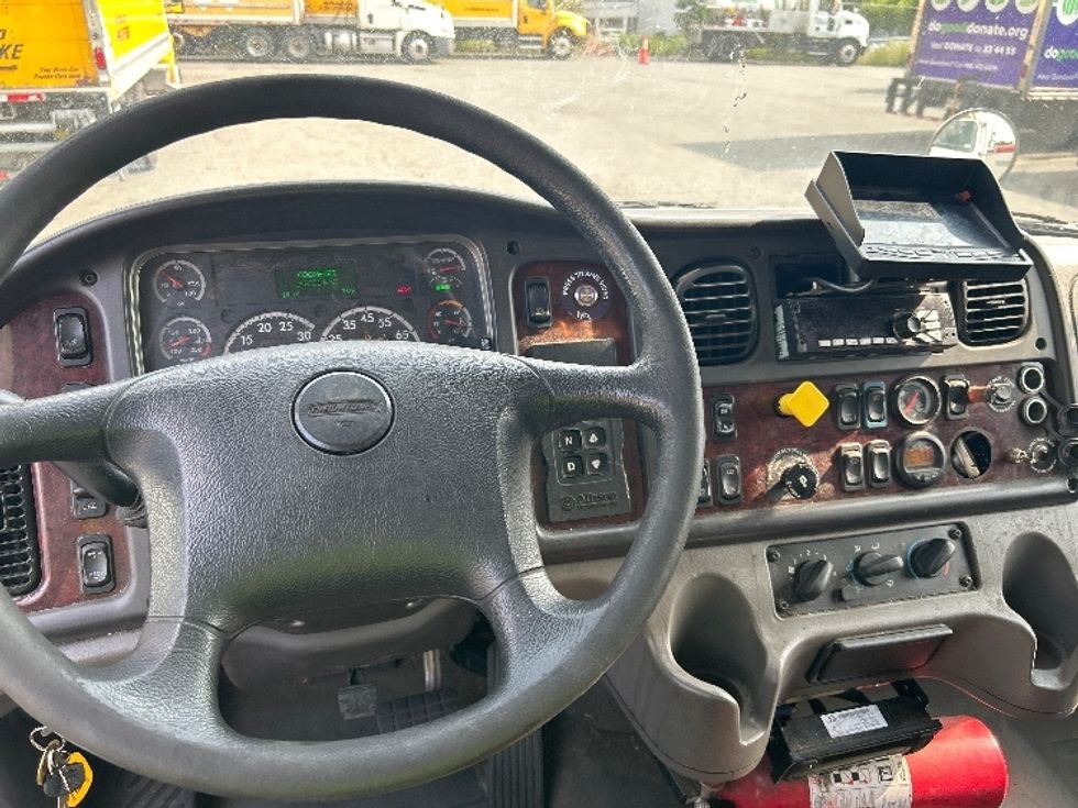 Refrigerated Truck-Light and Medium Duty Trucks-Freightliner-2017-M2-Braintree-MA-248,031\n\t\tmiles-$ 56,750 - Image 18