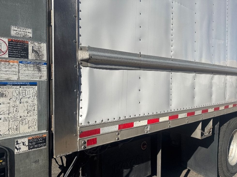 Refrigerated Truck-Light and Medium Duty Trucks-Freightliner-2017-M2-Braintree-MA-312,654\n\t\tmiles-$ 42,500 - Image 26