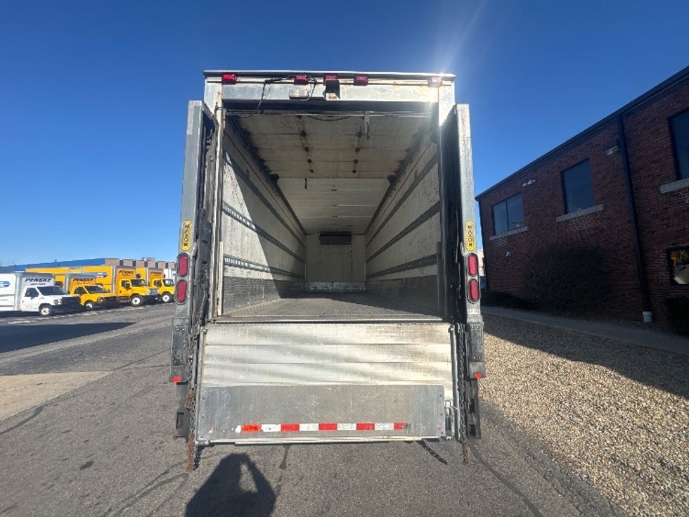 Refrigerated Truck-Light and Medium Duty Trucks-Freightliner-2017-M2-Braintree-MA-312,654\n\t\tmiles-$ 42,500 - Image 8