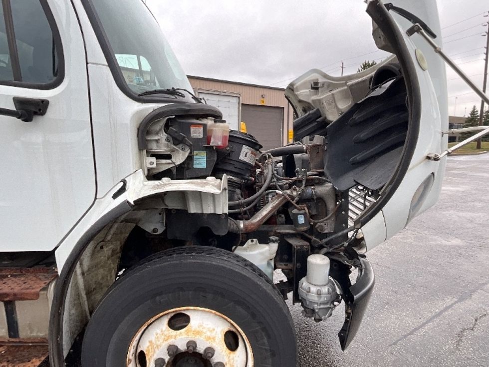 Refrigerated Truck-Light and Medium Duty Trucks-Freightliner-2017-M2-Burlington-ON-347,179\n\t\tkm-$ 62,500 - Image 23