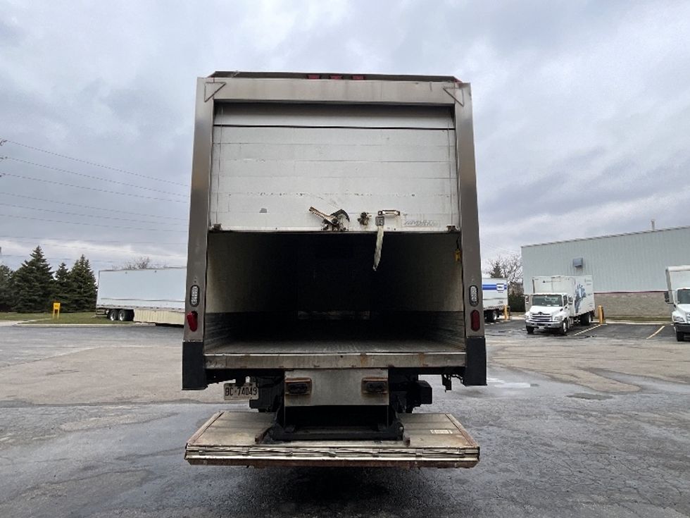 Refrigerated Truck-Light and Medium Duty Trucks-Freightliner-2017-M2-Burlington-ON-356,018\n\t\tkm-$ 60,750 - Image 8