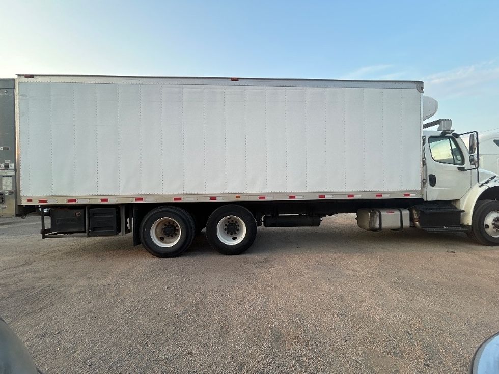 Refrigerated Truck-Light and Medium Duty Trucks-Freightliner-2017-M2-Dallas-TX-314,219\n\t\tmiles-$ 42,750 - Image 15