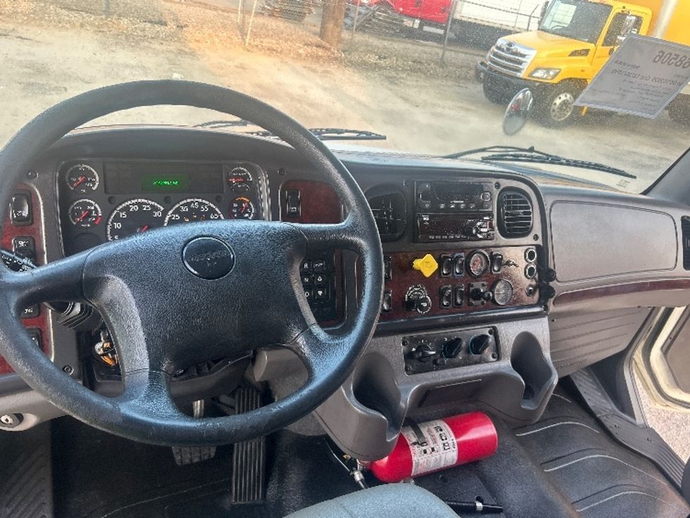 Refrigerated Truck-Light and Medium Duty Trucks-Freightliner-2017-M2-Dallas-TX-314,219\n\t\tmiles-$ 42,750 - Image 18