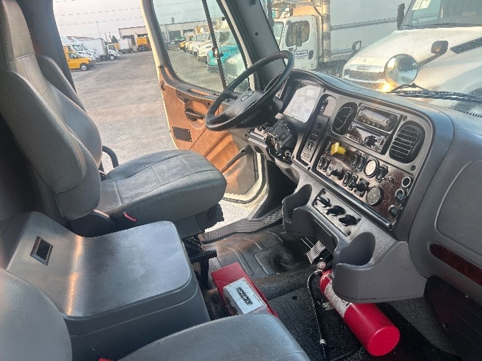 Refrigerated Truck-Light and Medium Duty Trucks-Freightliner-2017-M2-Dallas-TX-314,219\n\t\tmiles-$ 42,750 - Image 22