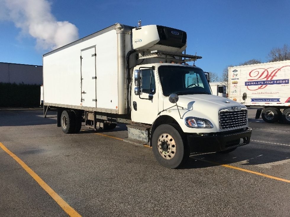 Refrigerated Truck-Light and Medium Duty Trucks-Freightliner-2017-M2-Delta-BC-366,031\n\t\tkm-$ 54,250 - Image 1
