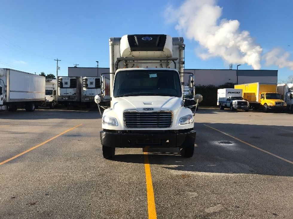 Refrigerated Truck-Light and Medium Duty Trucks-Freightliner-2017-M2-Delta-BC-366,031\n\t\tkm-$ 54,250 - Image 2