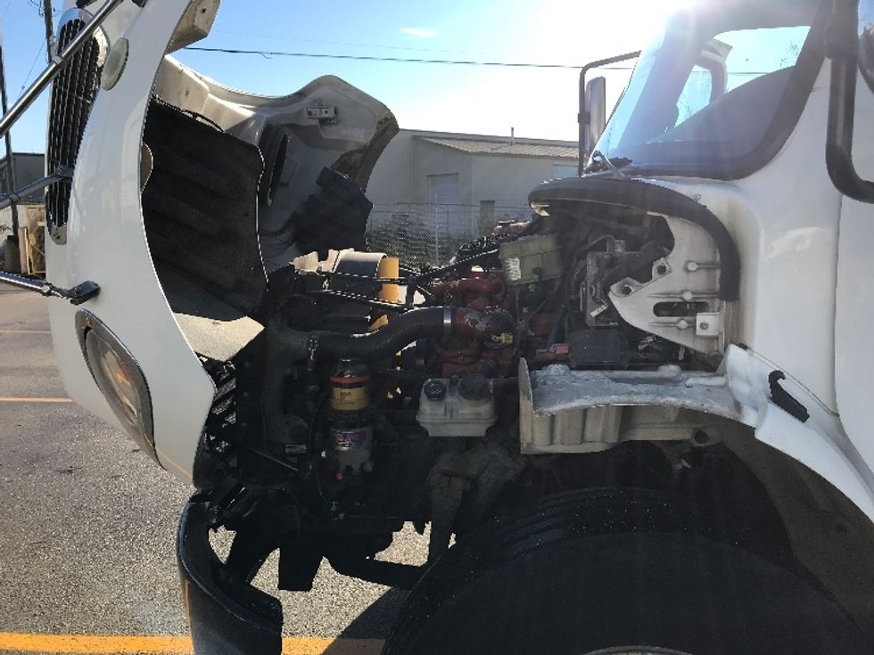 Refrigerated Truck-Light and Medium Duty Trucks-Freightliner-2017-M2-Delta-BC-366,031\n\t\tkm-$ 54,250 - Image 24