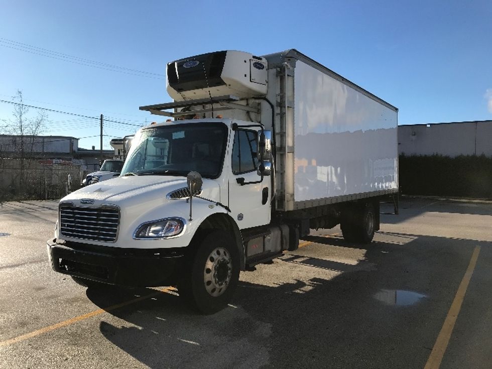 Refrigerated Truck-Light and Medium Duty Trucks-Freightliner-2017-M2-Delta-BC-366,031\n\t\tkm-$ 54,250 - Image 3