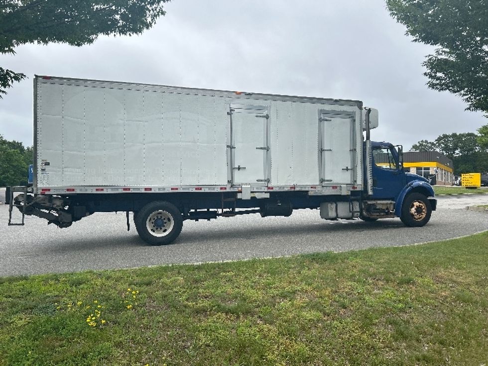 Refrigerated Truck-Light and Medium Duty Trucks-Freightliner-2017-M2-Fitchburg-MA-187,643\n\t\tmiles-$ 34,000 - Image 15