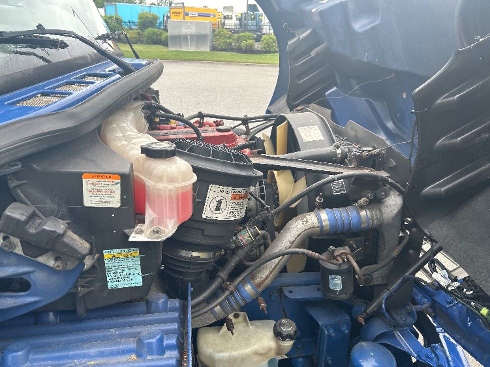 Refrigerated Truck-Light and Medium Duty Trucks-Freightliner-2017-M2-Fitchburg-MA-187,643\n\t\tmiles-$ 34,000 - Image 23