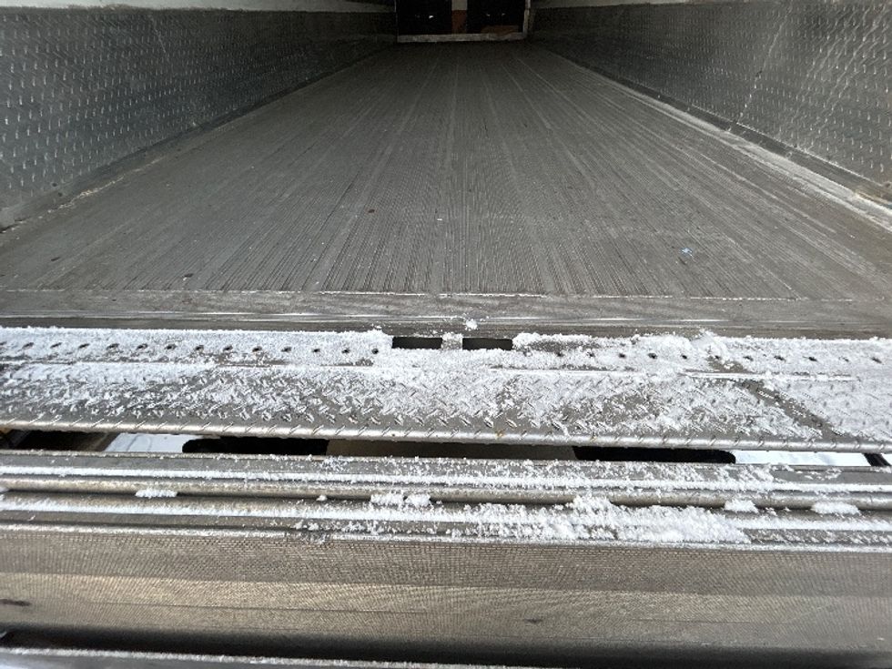 Refrigerated Truck-Light and Medium Duty Trucks-Freightliner-2017-M2-Fitchburg-MA-304,718\n\t\tmiles-$ 46,250 - Image 10