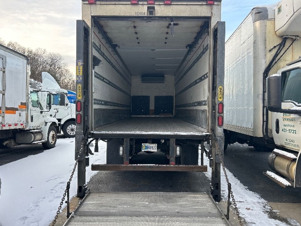 Refrigerated Truck-Light and Medium Duty Trucks-Freightliner-2017-M2-Fitchburg-MA-304,718\n\t\tmiles-$ 46,250 - Image 9