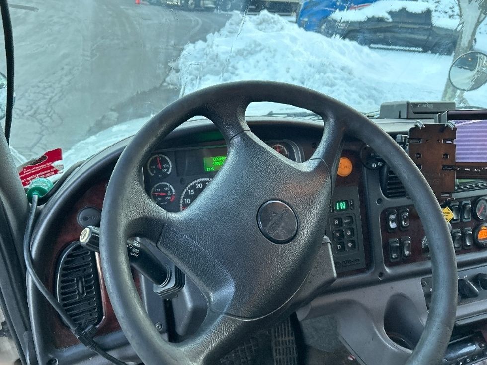 Refrigerated Truck-Light and Medium Duty Trucks-Freightliner-2017-M2-Fitchburg-MA-328,806\n\t\tmiles-$ 42,250 - Image 18